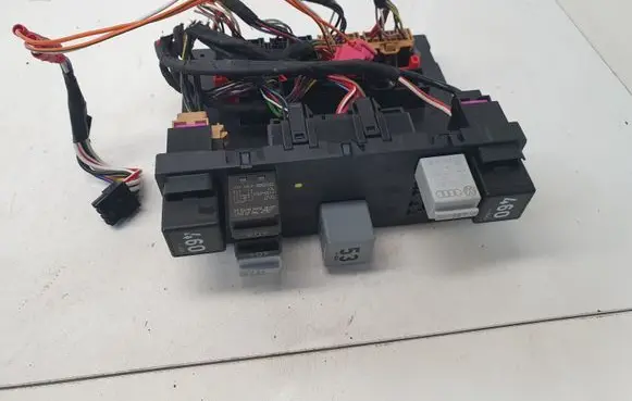 Volkswagen PASSAT B6 Comfort/convenience module 3C0937049J