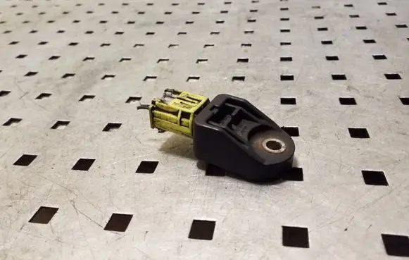 Toyota RAV 4 (XA30) Airbag deployment crash/impact sensor 8917342080