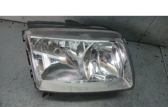 Volkswagen Polo III 6N 6N2 6NF Front reflector 084411139