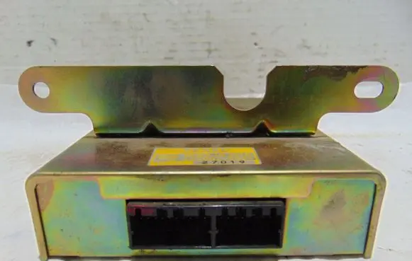 Mazda 626 Engine control unit/module 4079013631