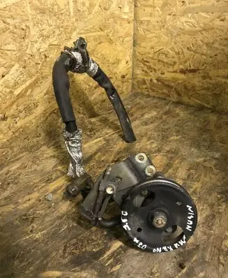 Nissan Murano Z50 Power steering pump 4Y154464