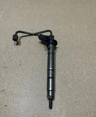 Audi A6 S6 C6 4F Fuel injector 059130277AJ