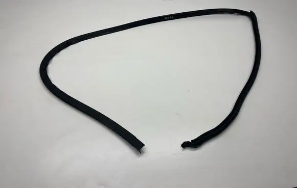 Peugeot 308 Rubber seal rear door 9678042080