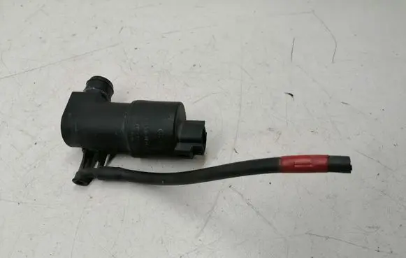 Toyota Yaris Headlight washer pump 853300F020