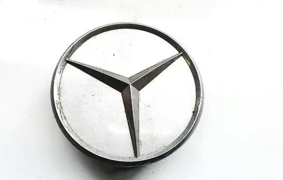 Mercedes-Benz C W202 Original wheel cap 2204000125