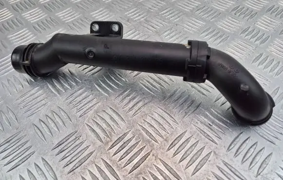 Mercedes-Benz E W212 Engine coolant pipe/hose A2742000615