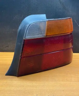 BMW 3 E36 Rear/tail lights 8353810