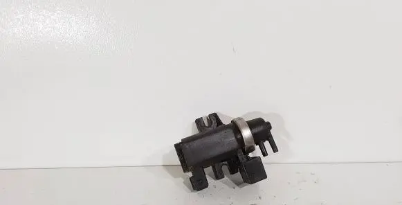 BMW 5 E60 E61 Turbo solenoid valve 722796000