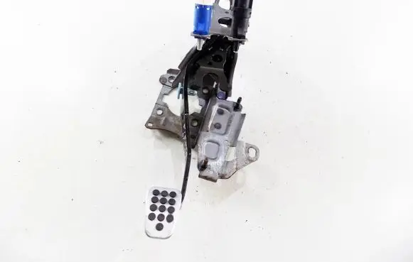 Ford Fiesta Brake pedal