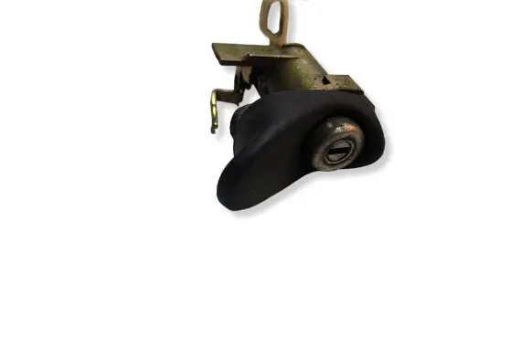 Toyota Yaris Tailgate exterior lock 7957A