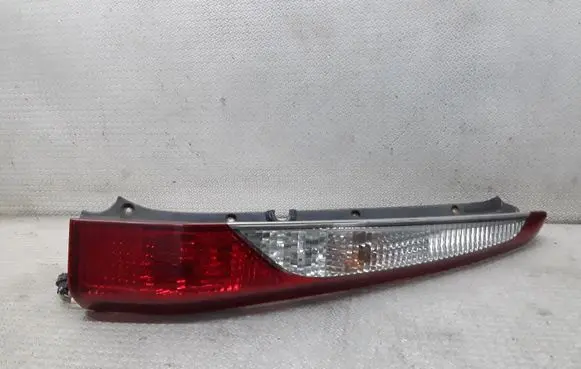 Mitsubishi Lancer Rear/tail lights 22087508