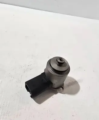 Audi A6 S6 C6 4F Hydraulic servotronic pressure valve 01751514 0117255