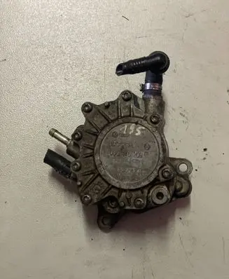 Audi A3 S3 8P Vacuum pump 03G145209 230506