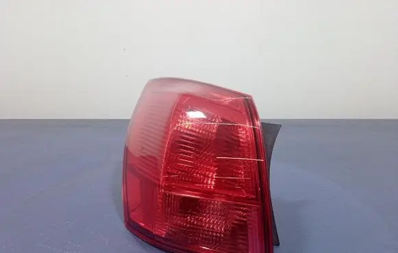 Nissan Qashqai Rear/tail lights 89071081