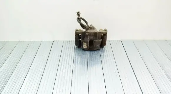 Hyundai i10 Front brake caliper