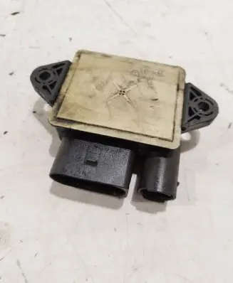 Mercedes-Benz ML W164 Glow plug pre-heat relay a6429007801