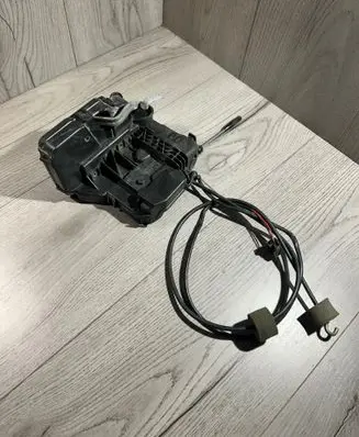 Mercedes-Benz CLK A209 C209 Front door lock 004138112637