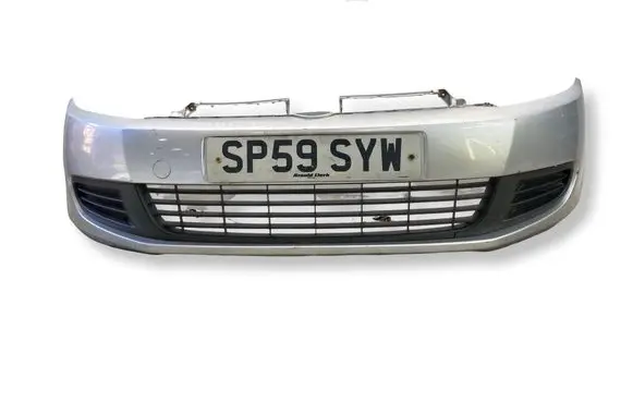 Volkswagen Golf VI Front bumper