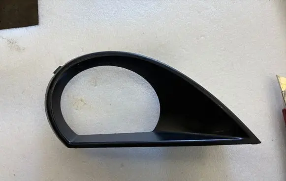Audi Q7 4L Front fog light trim/grill 4L0807489A