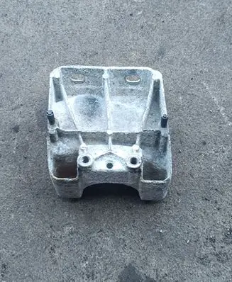 BMW 5 E60 E61 Other engine bay part 7010593