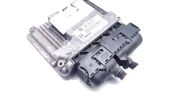 Volkswagen Scirocco Engine control unit/module 03C906027AT 0261S05810 1039S37741