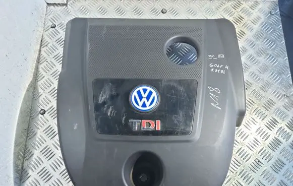 Volkswagen Golf IV Engine cover (trim) 038103925