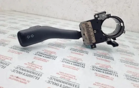 Volkswagen Golf IV Indicator stalk 8L0953513G