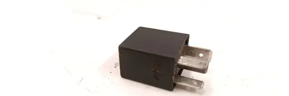 Audi A4 S4 B5 8D Other relay 90229206