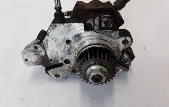 Renault Trafic II (X83) Fuel injection high pressure pump