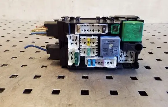 Peugeot 508 Fuse module