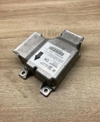 Opel Vectra C Airbag control unit/module 13170589
