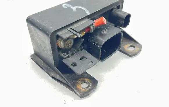 Mercedes-Benz ML W164 Glow plug pre-heat relay 0285454032