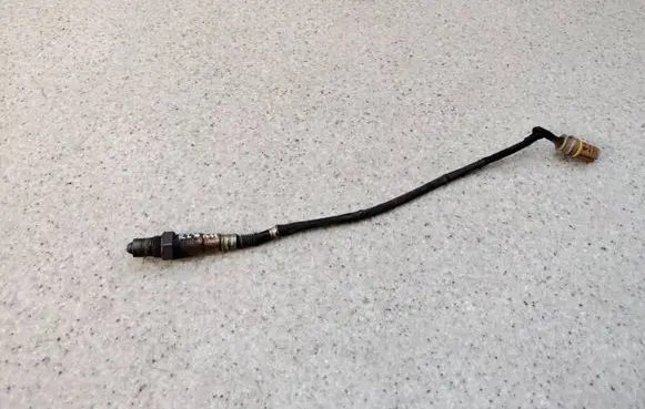 Mercedes-Benz SL R230 Lambda probe sensor A0015407617