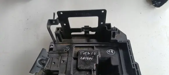 Hyundai Tucson IV NX4 Battery box tray 37150