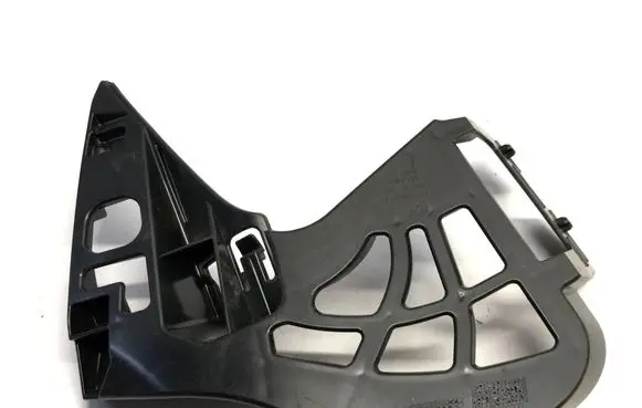 BMW 5 G30 G31 Front bumper mounting bracket 7385347