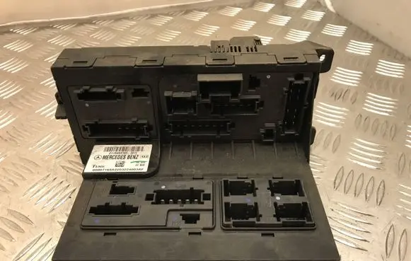 Mercedes-Benz E W211 Comfort/convenience module 2115453101 211545310107