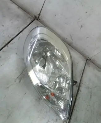 Opel Vivaro Headlight/headlamp