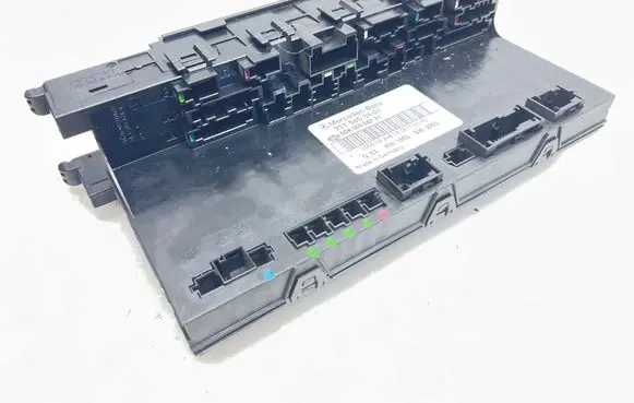 Mercedes-Benz E W211 Fuse module 2115453401 5DK00804721