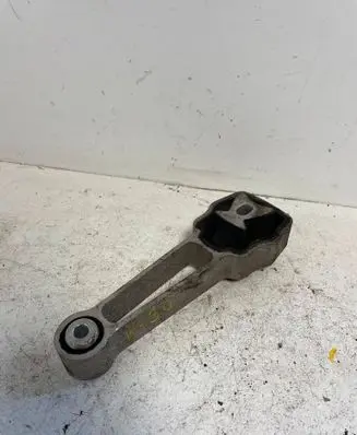 Volvo S60 Engine mount bracket 30680474