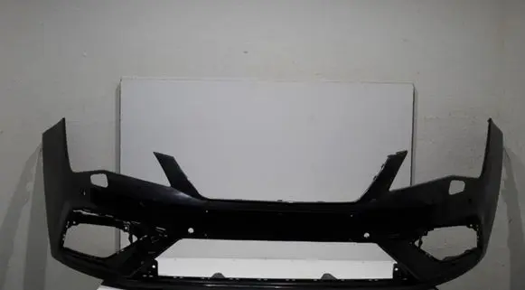 Seat Leon (5F) Front bumper 5F0807221AB 14884 5F0807217KA