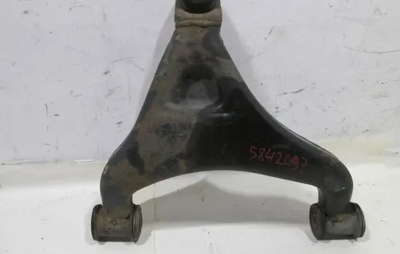 Mercedes-Benz Sprinter W901 W902 W903 W904 Front control arm A9013301707 9013301707 A9013301907