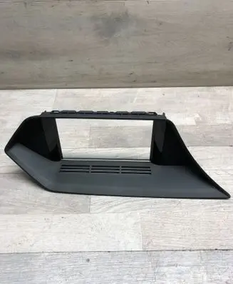 Mercedes-Benz E W212 Radio/GPS head unit trim A2126801436