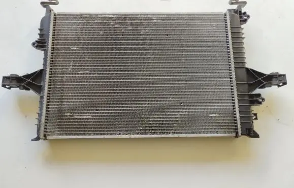 Volvo XC70 Coolant radiator AUJ7B 995127W