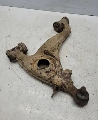 Mercedes-Benz E W124 Front lower control arm/wishbone
