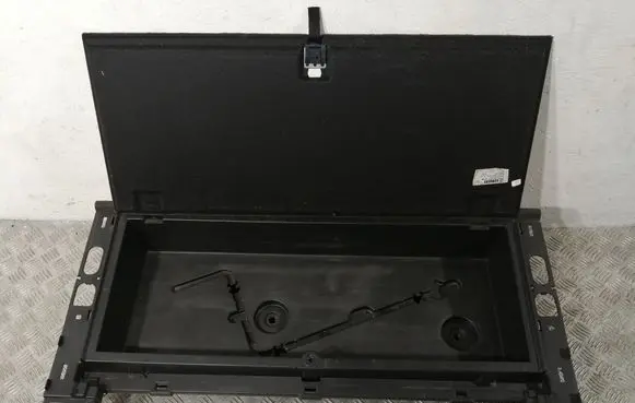 Toyota Avensis T270 Glove box in trunk 6407005010 6499105030