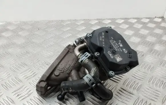 Skoda Octavia Mk3 (5E) Throttle valve 04L128063N 04L128637
