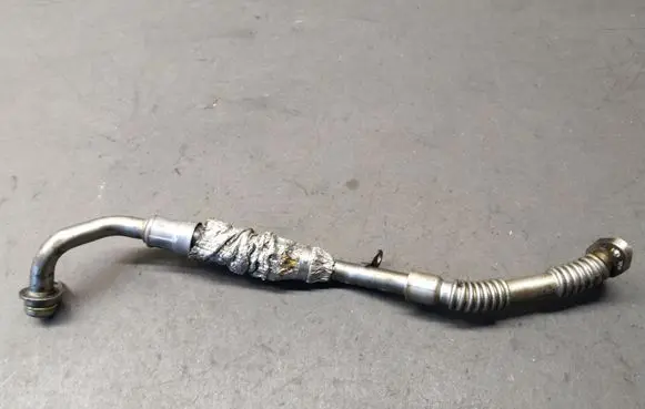 Audi A6 S6 C6 4F Turbo turbocharger oiling pipe/hose 059145735R