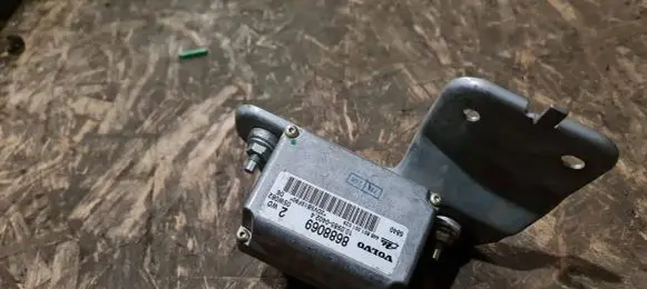 Volvo V70 ESP acceleration yaw rate sensor 8688069