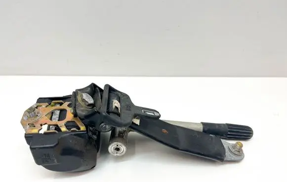 Mercedes-Benz SLC C107 Front seatbelt A1078603486 1078603486