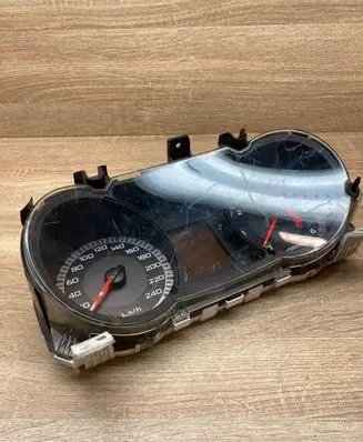 Peugeot 4007 Speedometer (instrument cluster) 8100A485A 528050H